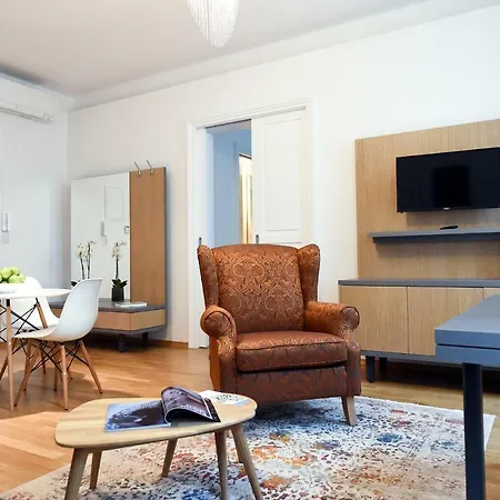 City Centre Chic Apartment Ljubljana 2/4 Exterior photo